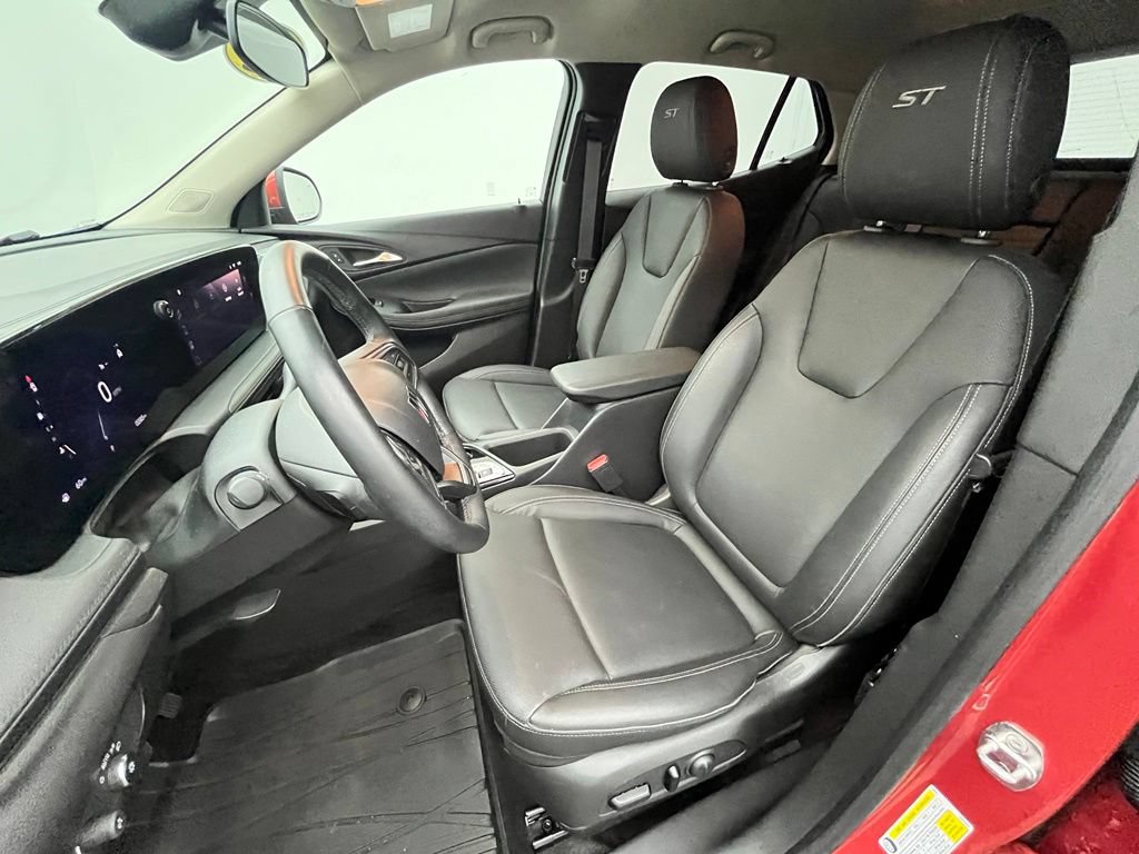 Used 2024 Buick Encore GX Sport Touring w/ Comfort Package FWD image 21