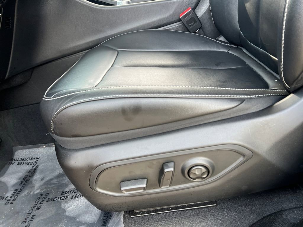 Used 2022 Jeep Grand Cherokee Limited 4xe image 17