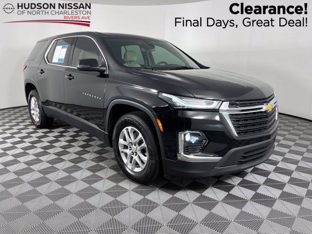 Used 2023 Chevrolet Traverse LS