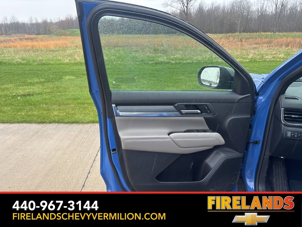 Used 2025 GMC Terrain Elevation image 10