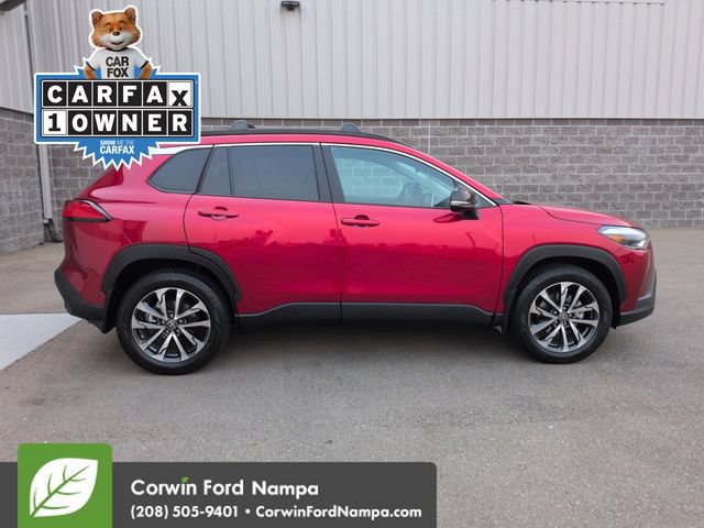 Used 2025 Toyota Corolla Cross XLE AWD/4WD video 2