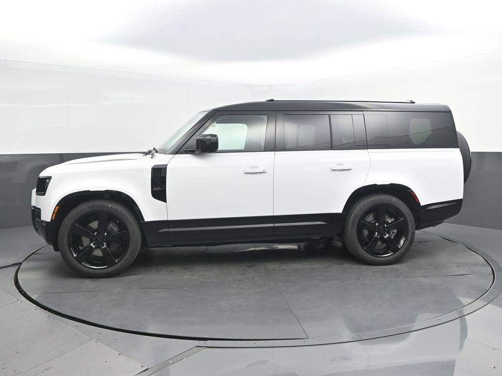 New 2026 Land Rover Defender 130 X-Dynamic SE AWD/4WD image 2