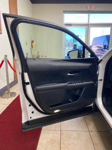 Used 2021 Lexus UX 200 w/ Accessory Package (Z1) image 11