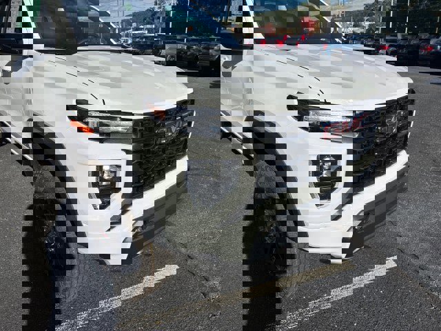 New 2026 GMC Canyon Elevation w/ Convenience Package image 6