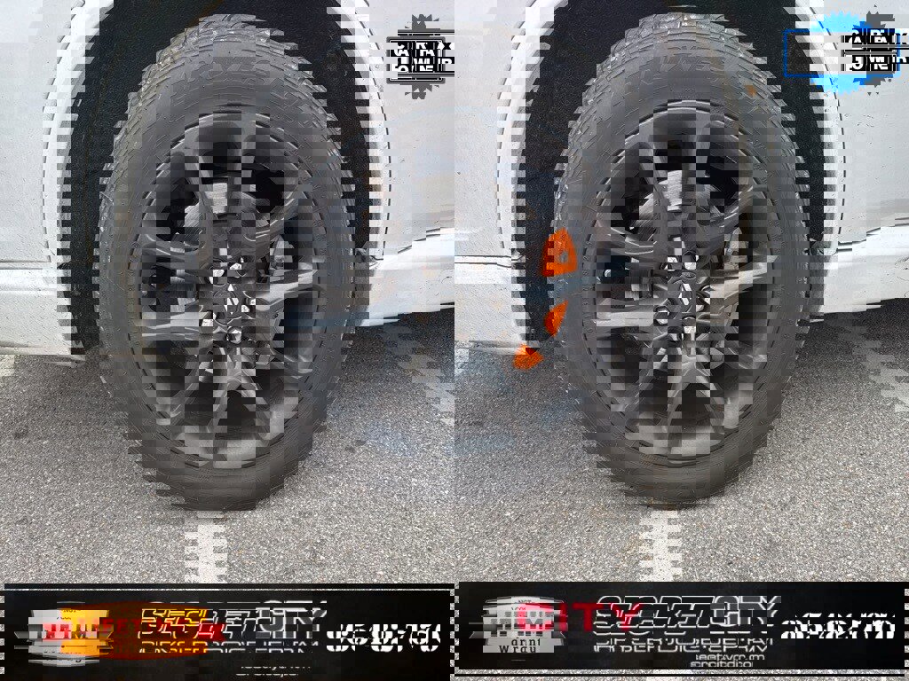 Used 2023 Dodge Durango R/T w/ Hemi Orange Plus Package image 19