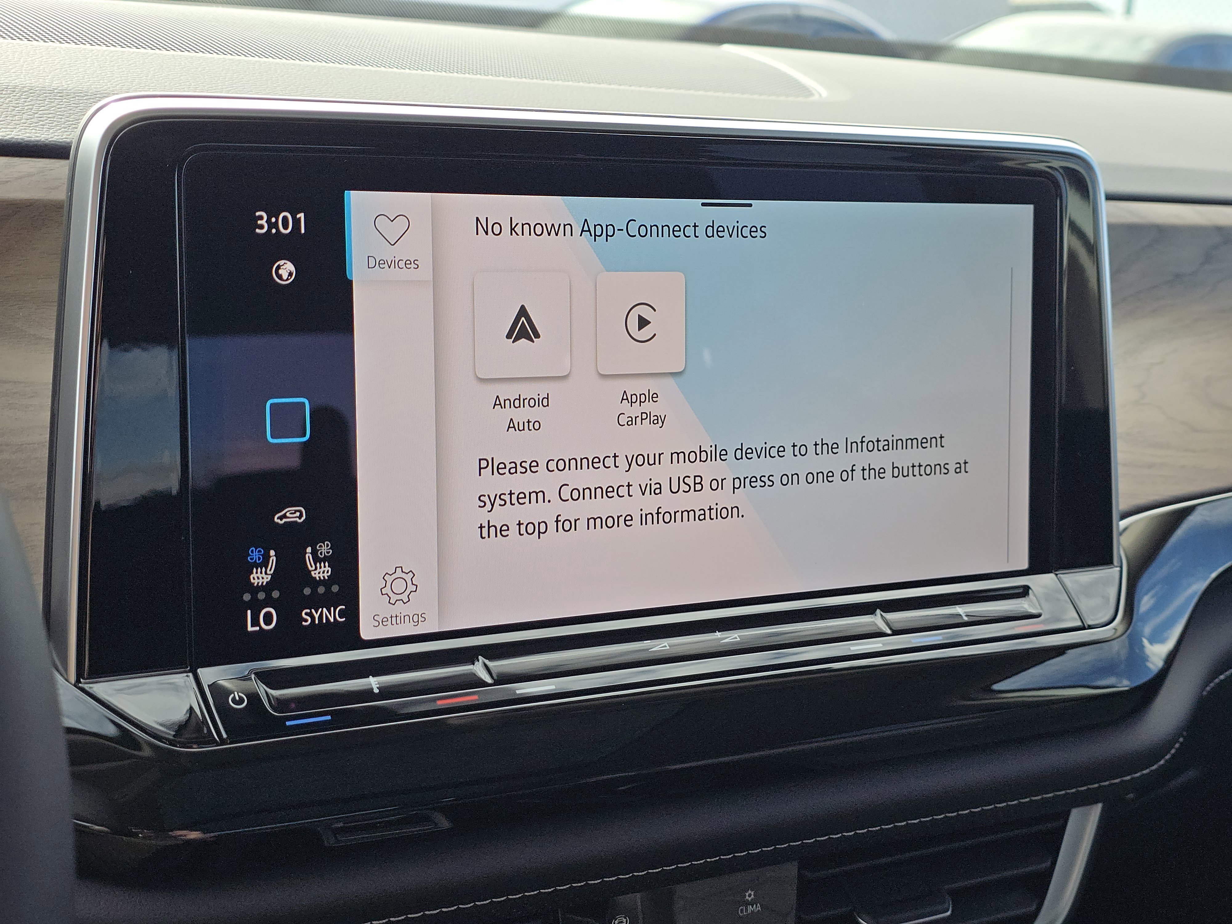 New 2026 Volkswagen Atlas SE image 10