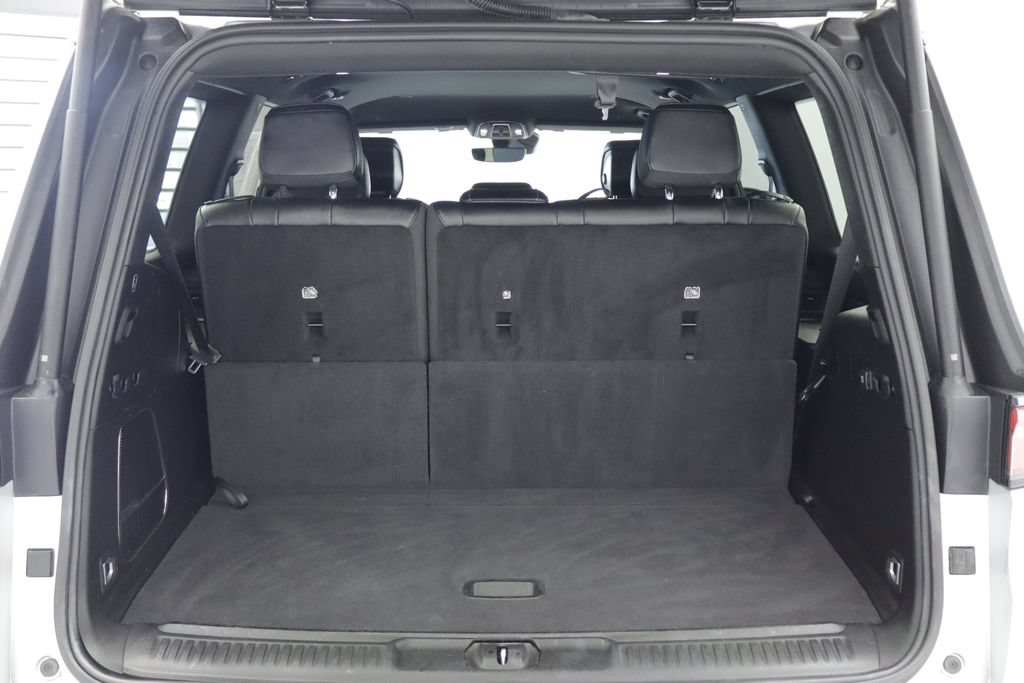 Certified 2024 Jeep Wagoneer Series II w/ Flexible Seating Group AWD/4WD image 20