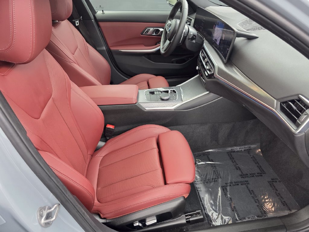 Certified 2023 BMW 330i Sedan w/ M Sport Package RWD image 27