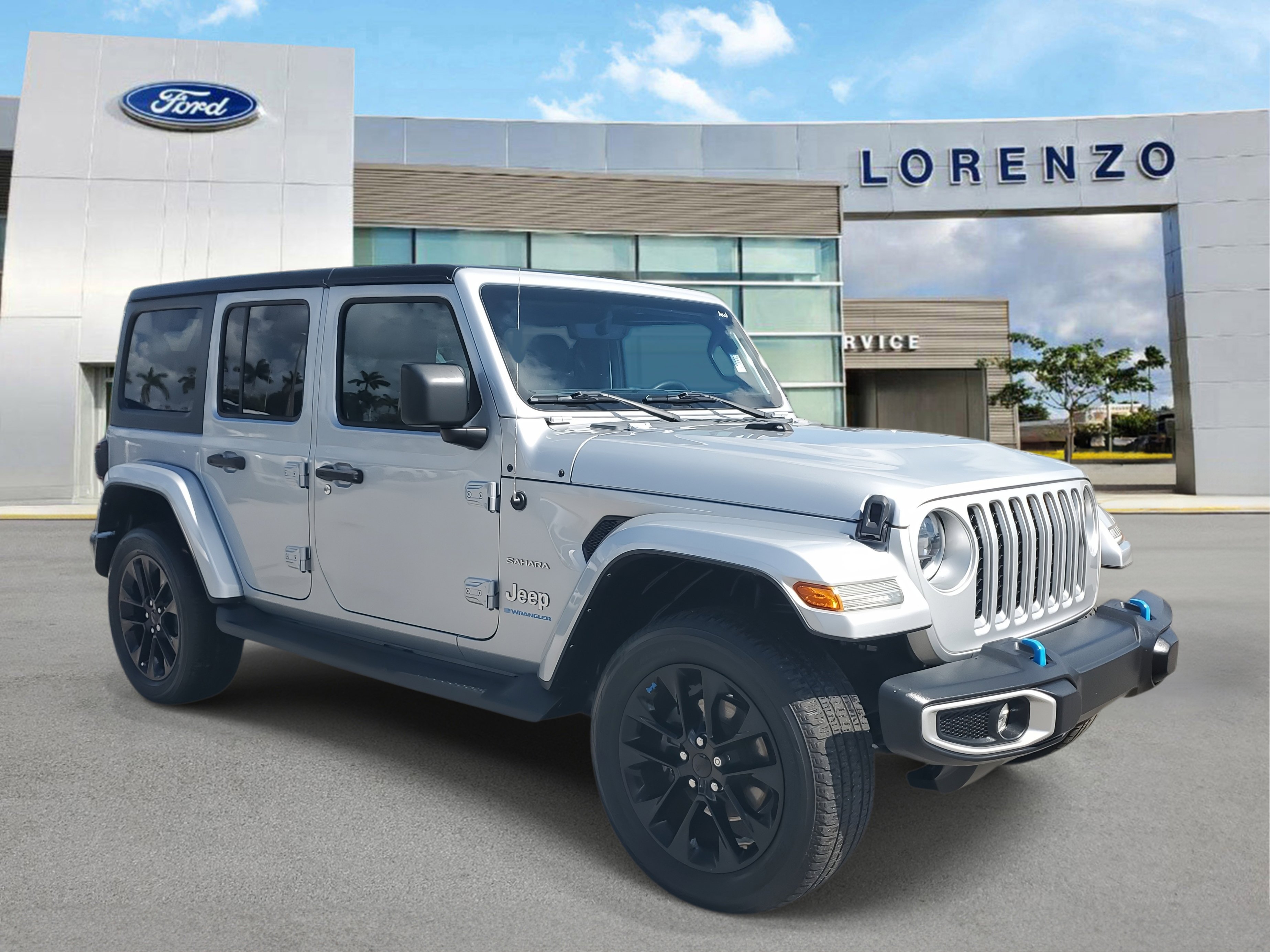 Used 2023 Jeep Wrangler Unlimited Sahara image 3