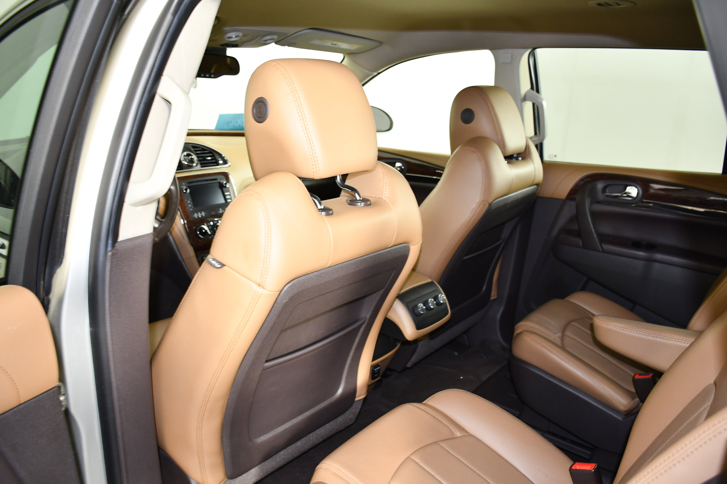 Used 2016 Buick Enclave Leather w/ Trailering Package AWD/4WD image 46