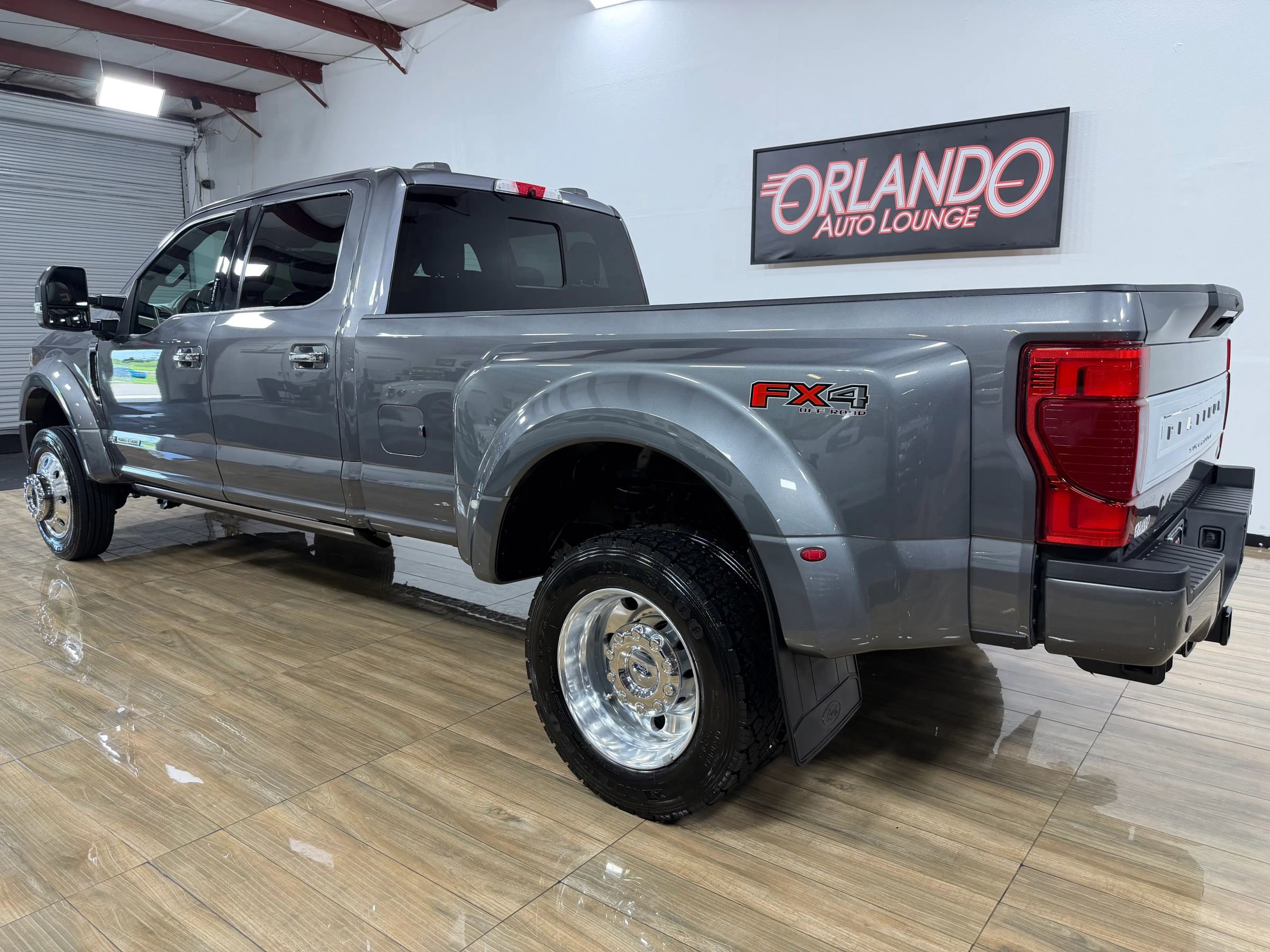 Used 2021 Ford F450 Platinum w/ FX4 Off-Road Package AWD/4WD image 9