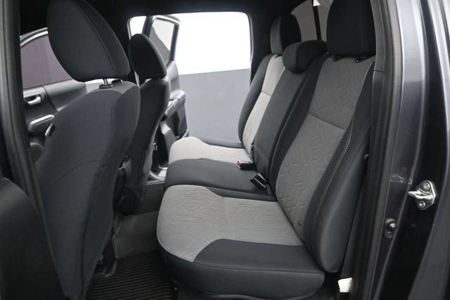 Used 2020 Toyota Tacoma TRD Sport AWD/4WD image 15