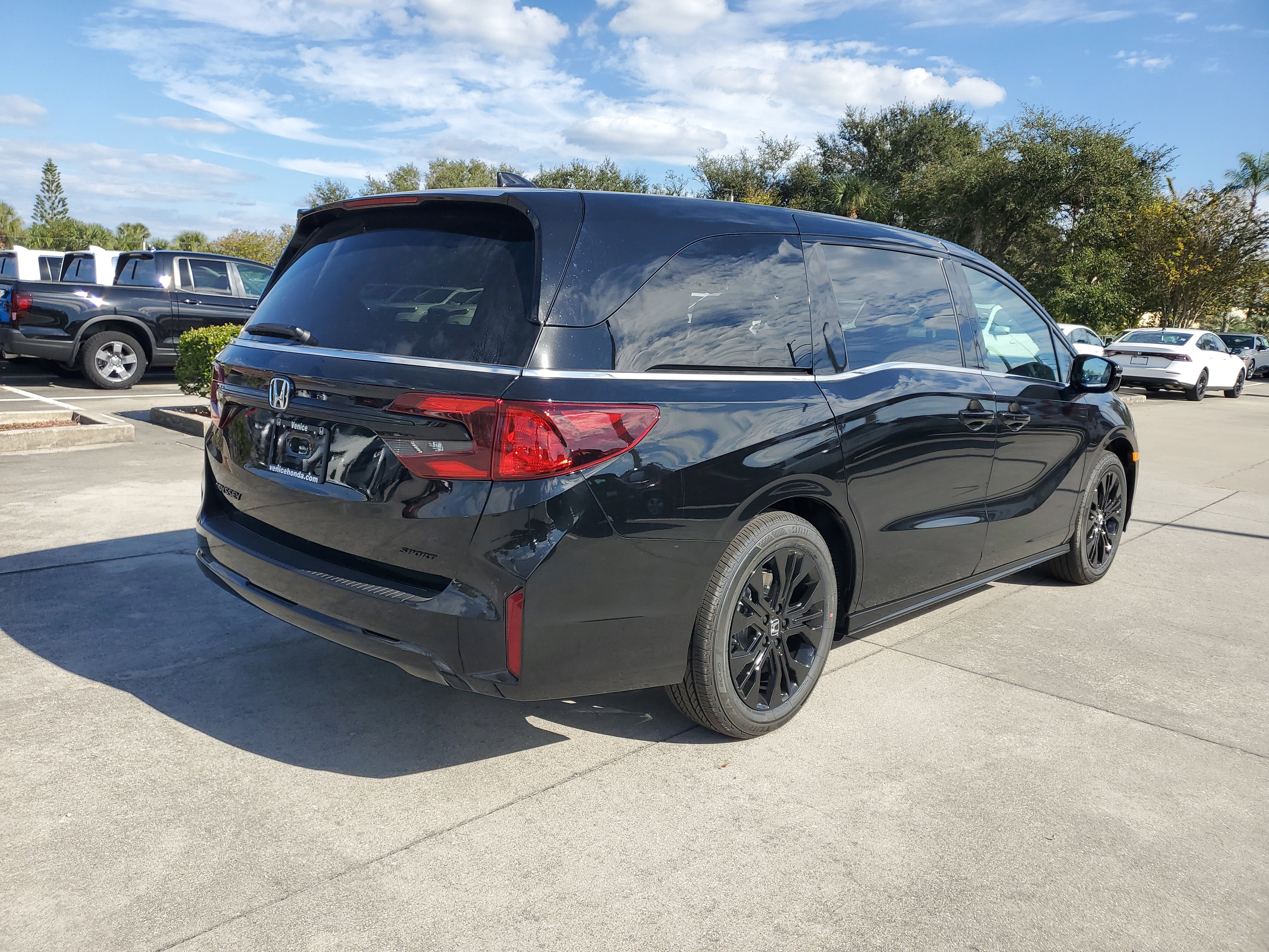 New 2026 Honda Odyssey Sport-L image 4