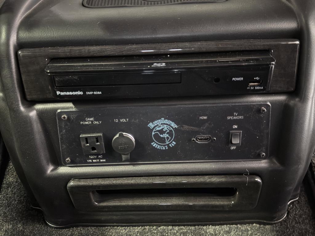 New 2025 GMC Savana 2500 Extended w/ Driver Convenience Package image 35