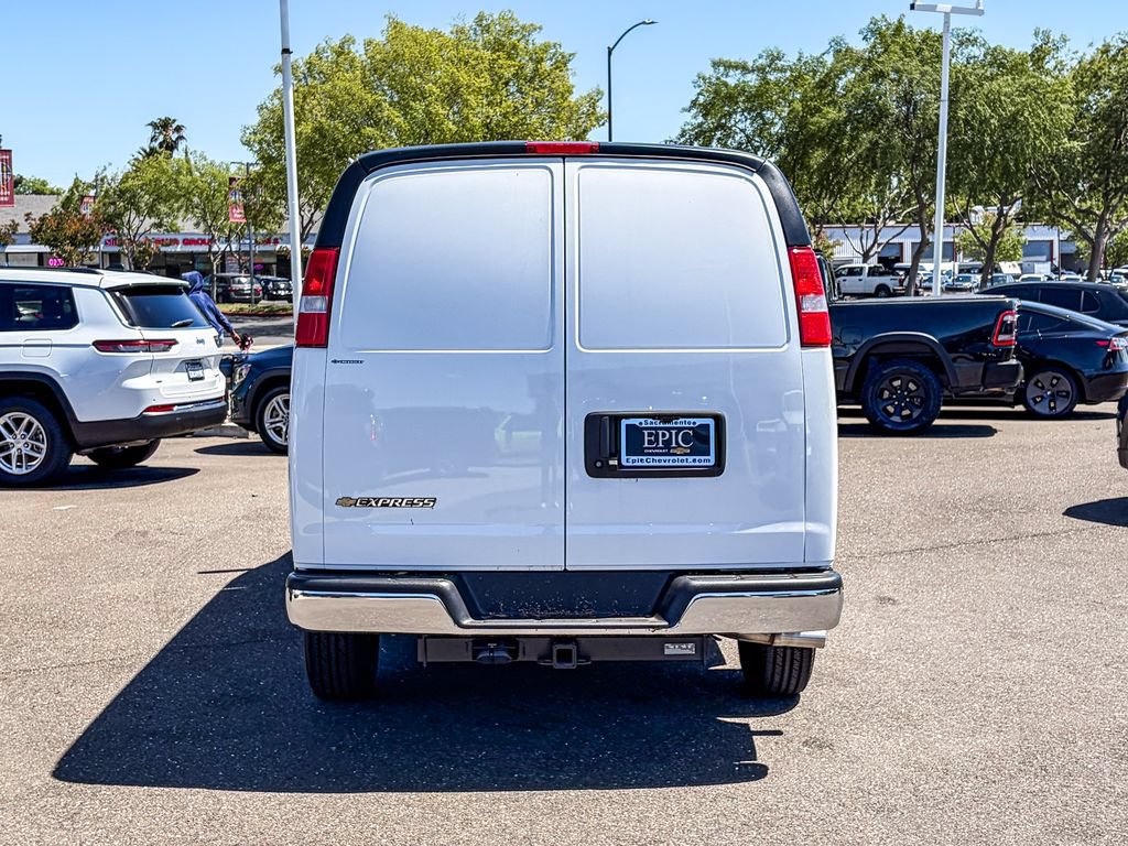New 2025 Chevrolet Express 3500 w/ Driver Convenience Package RWD image 3