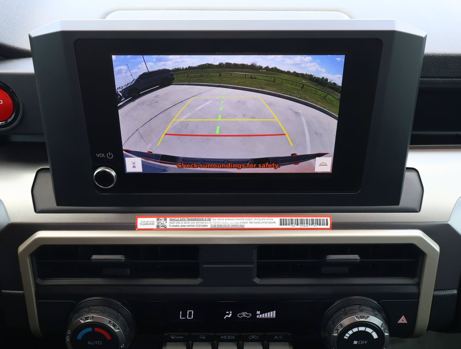 Used 2025 Toyota Tacoma TRD Off-Road AWD/4WD image 27