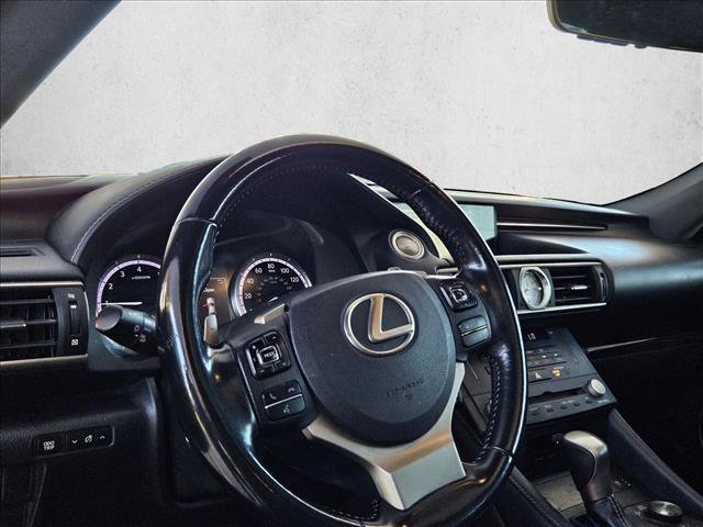 Used 2015 Lexus RC 350 w/ Luxury Package RWD image 8