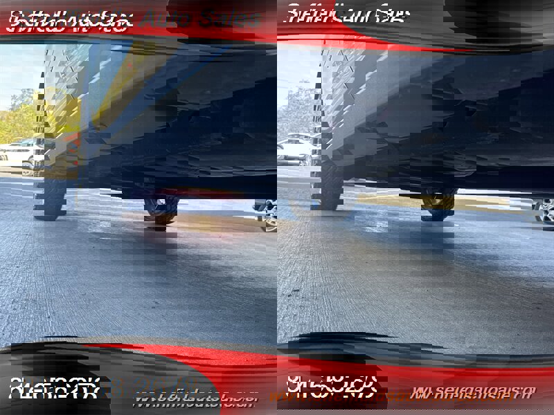 Used 2020 Chevrolet Suburban LT image 24