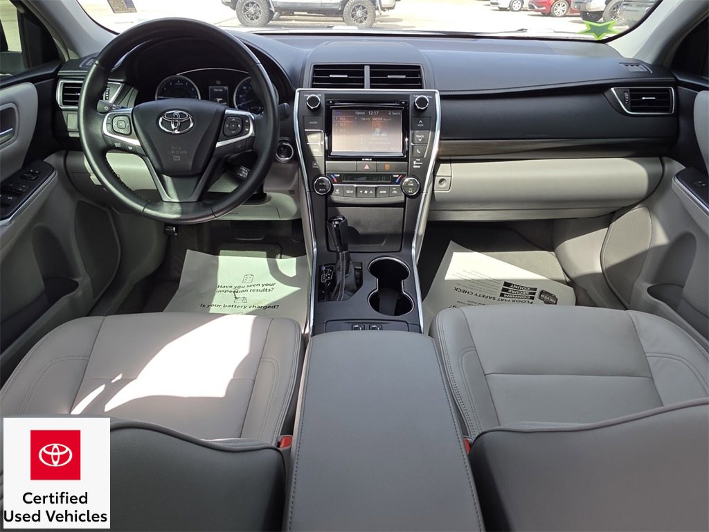 Certified 2017 Toyota Camry XLE image 5