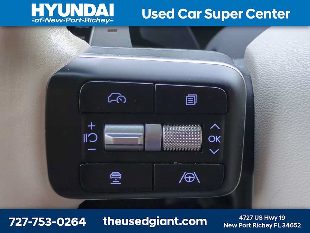Certified 2025 Hyundai Santa Fe Limited FWD image 31