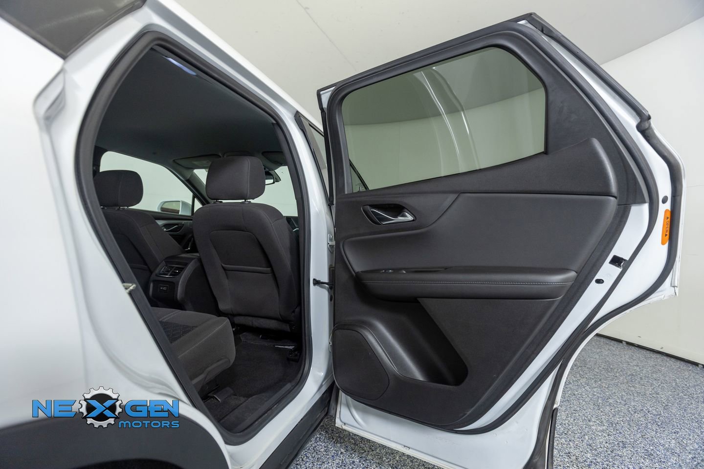 Used 2019 Chevrolet Blazer LT image 30