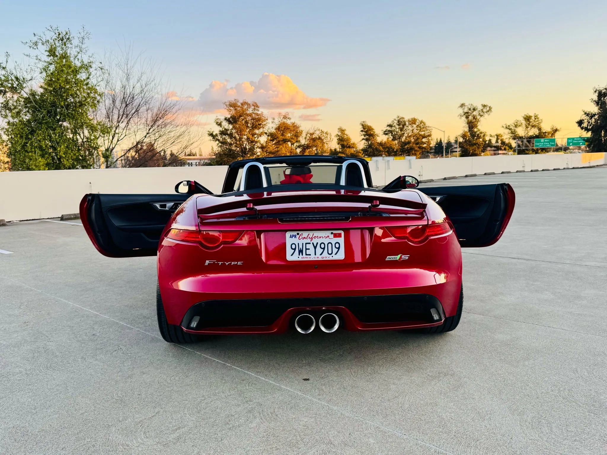 Used 2017 Jaguar F-TYPE S image 53