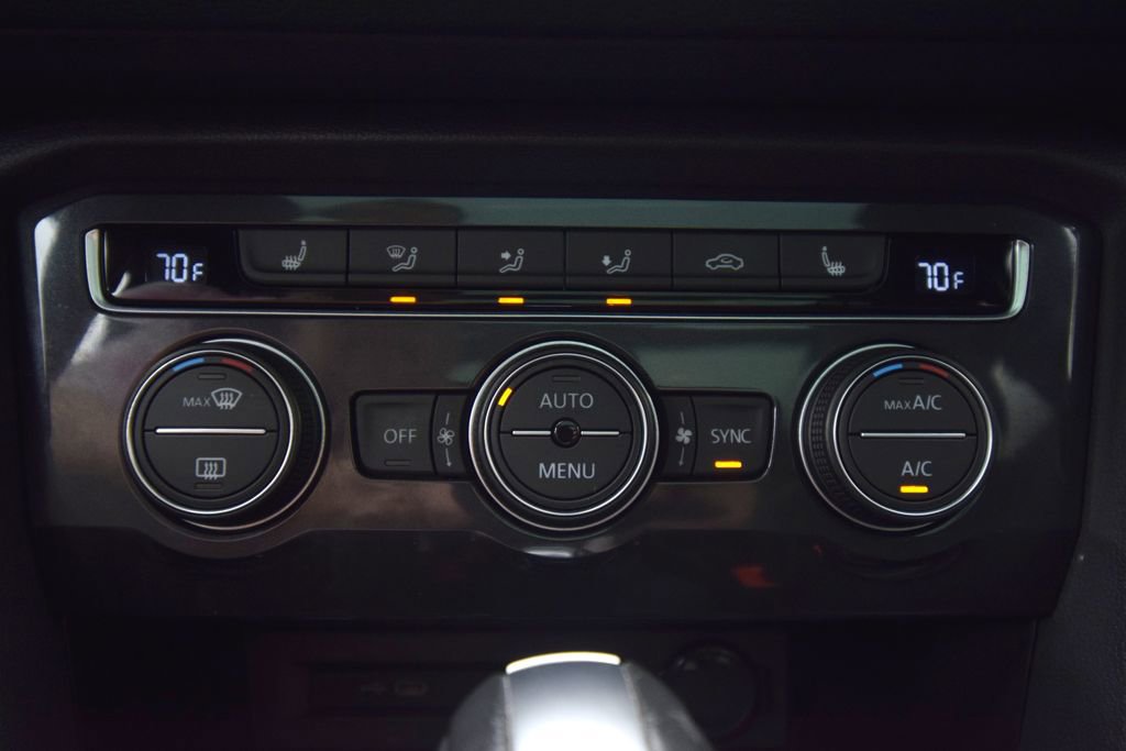 Used 2021 Volkswagen Tiguan SE R-Line AWD/4WD image 35