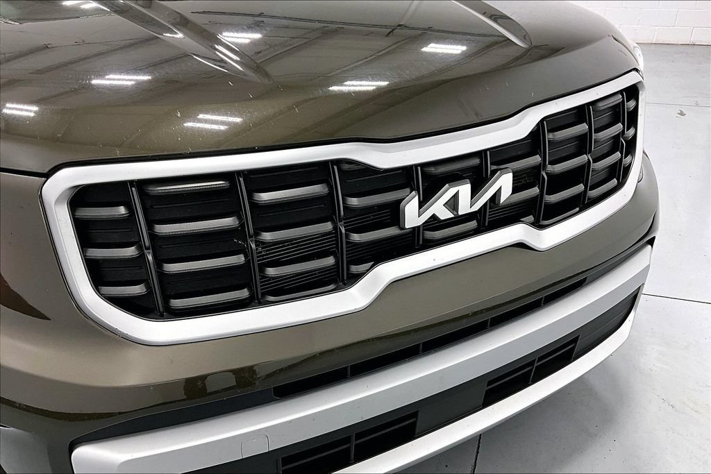Used 2025 Kia Telluride S FWD image 35