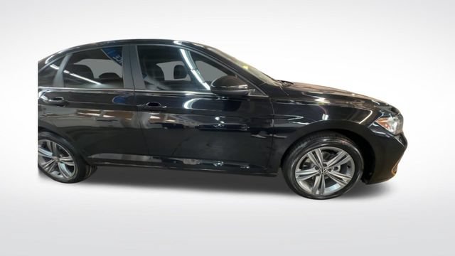Certified 2023 Volkswagen Jetta SE FWD image 10
