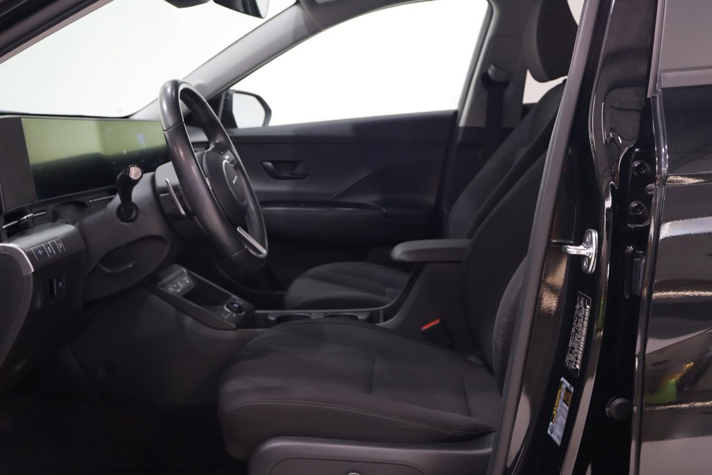 Used 2024 Hyundai Kona SEL w/ Convenience Package FWD image 11