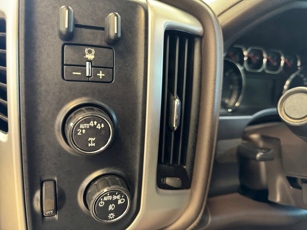 Used 2018 GMC Sierra 1500 SLT w/ SLT Premium Package AWD/4WD image 23