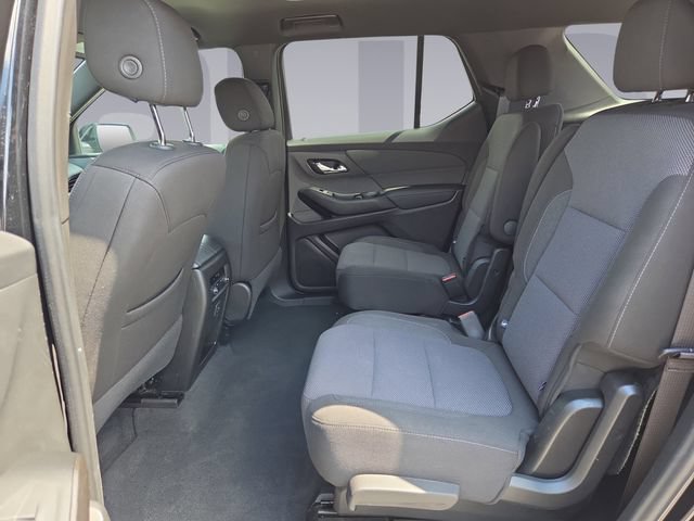Used 2023 Chevrolet Traverse LT AWD/4WD image 16