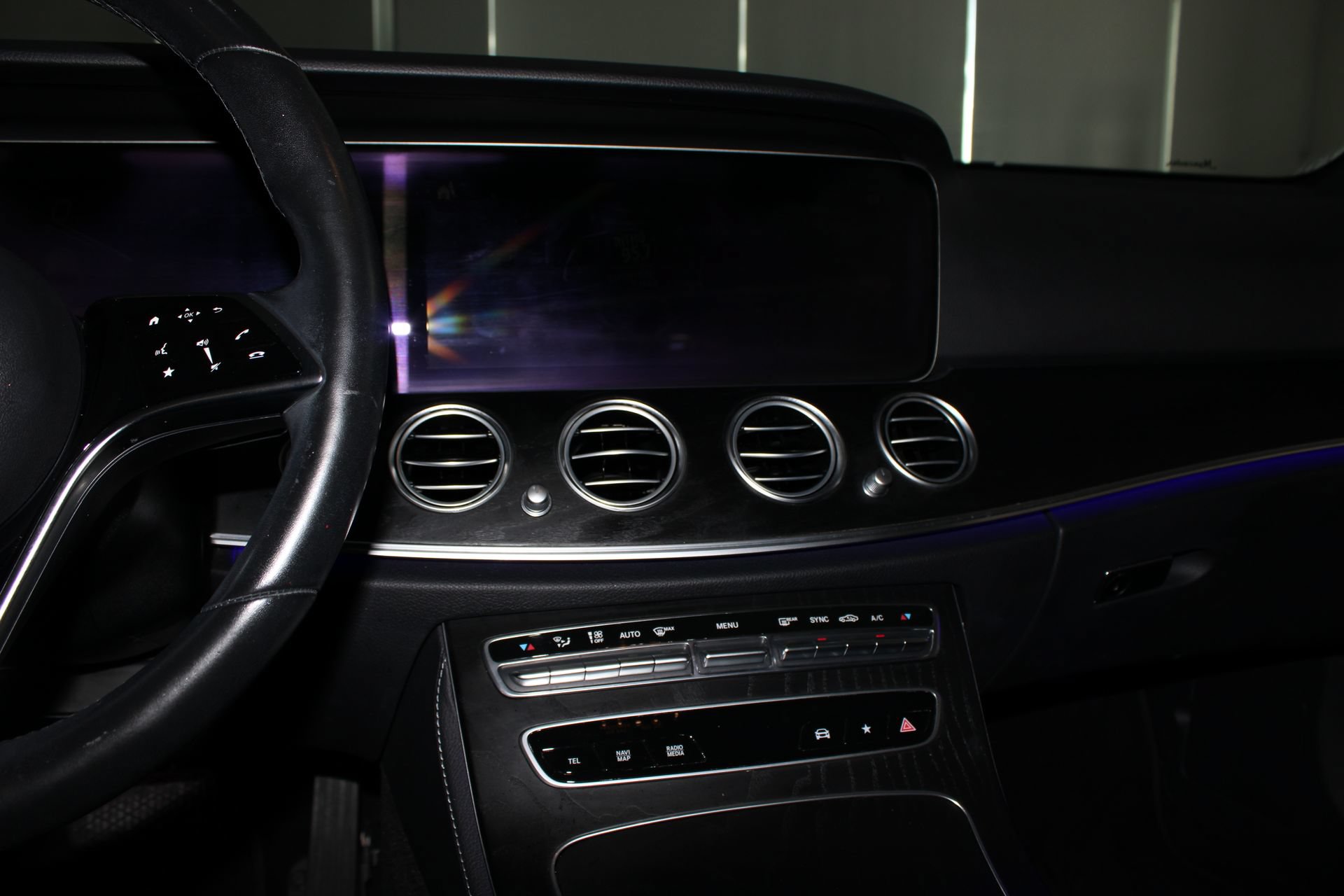 Used 2023 Mercedes-Benz E 350 4MATIC Sedan image 22
