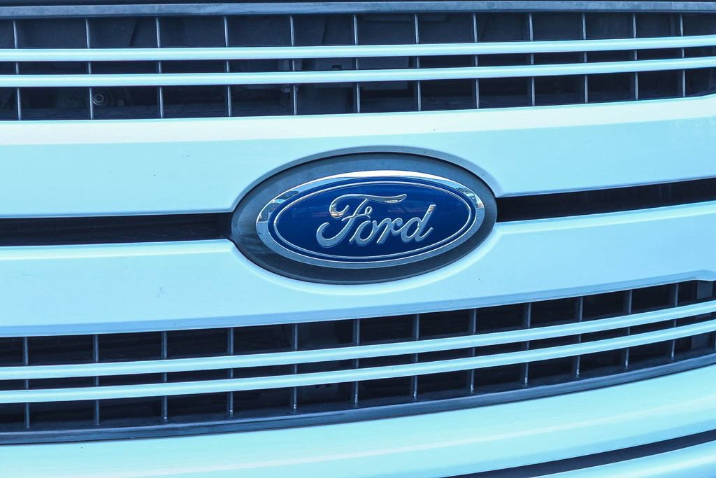 Used 2019 Ford F150 Lariat w/ Equipment Group 502A Luxury AWD/4WD image 6