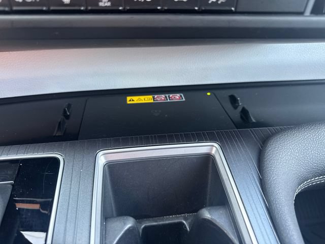 Used 2025 Toyota Sienna LE FWD image 24