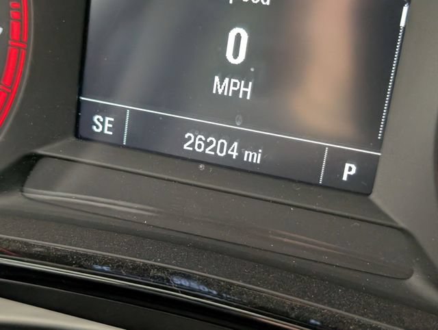 Used 2025 Chevrolet Trax RS FWD image 17
