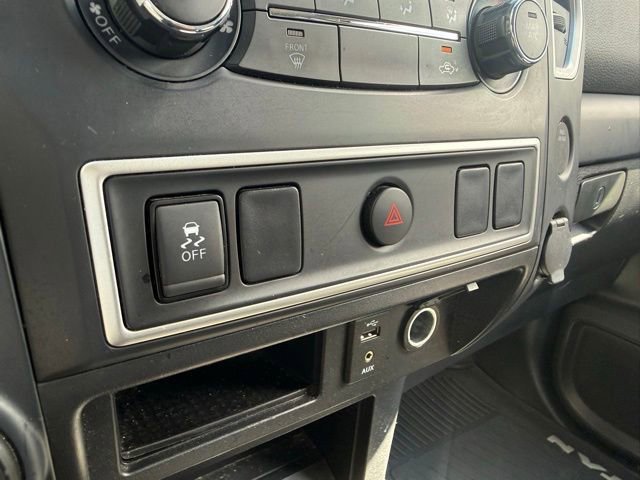 Used 2017 Nissan Titan 4x4 Crew Cab image 23