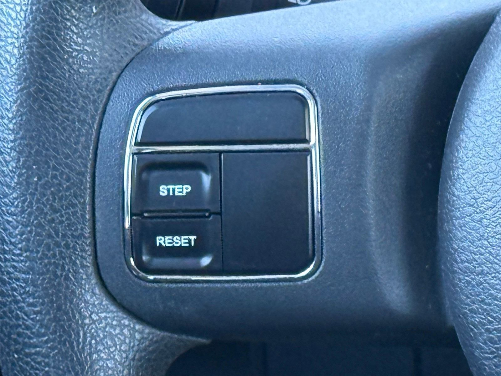 Used 2011 Jeep Liberty Sport image 26