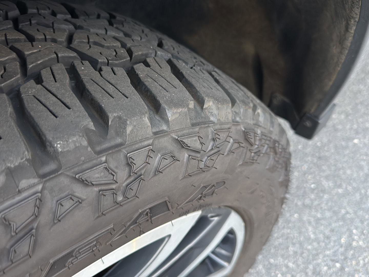 Used 2023 Chevrolet Colorado Z71 w/ Z71 Convenience Package 2 image 37