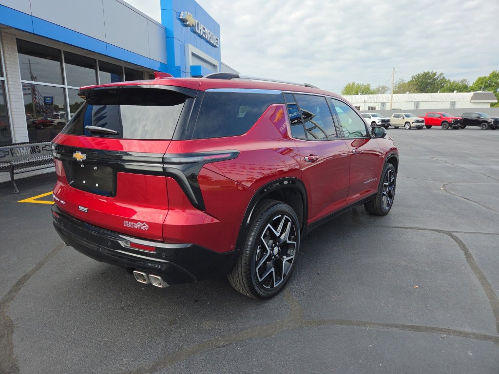 Used 2026 Chevrolet Traverse High Country w/ LPO, Floor Liner Package AWD/4WD image 7