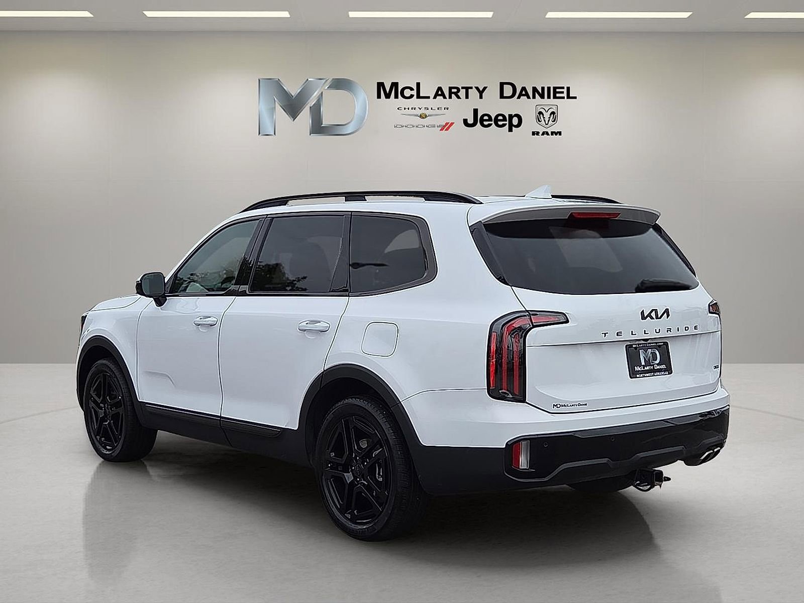 Used 2025 Kia Telluride SX X-Line image 4