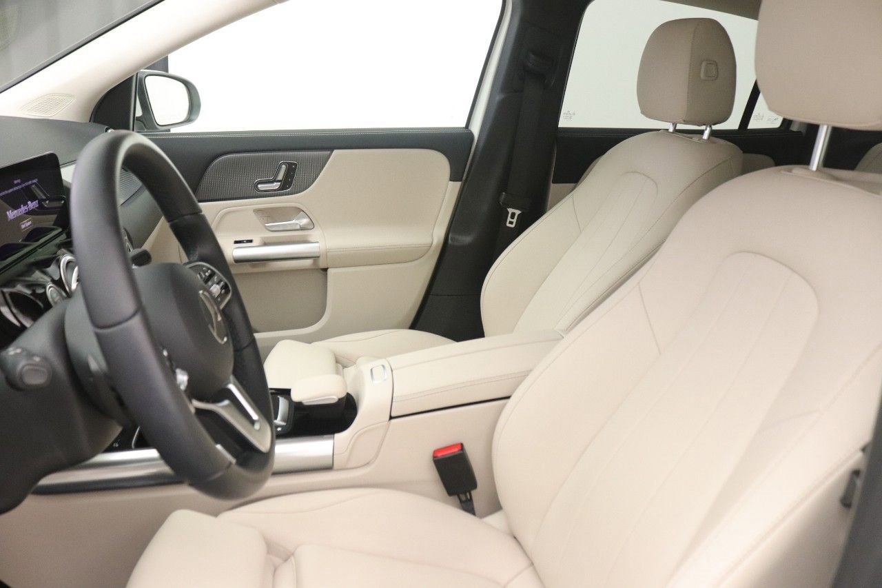 Certified 2023 Mercedes-Benz GLA 250 image 32