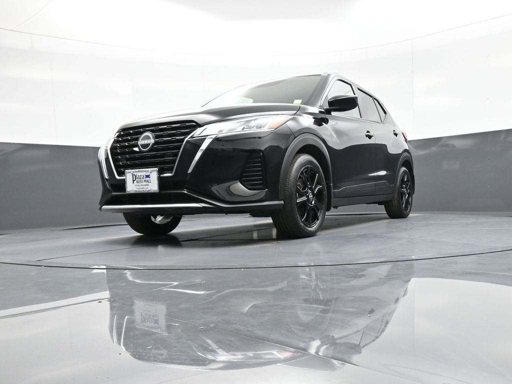 Used 2023 Nissan Kicks SV image 25