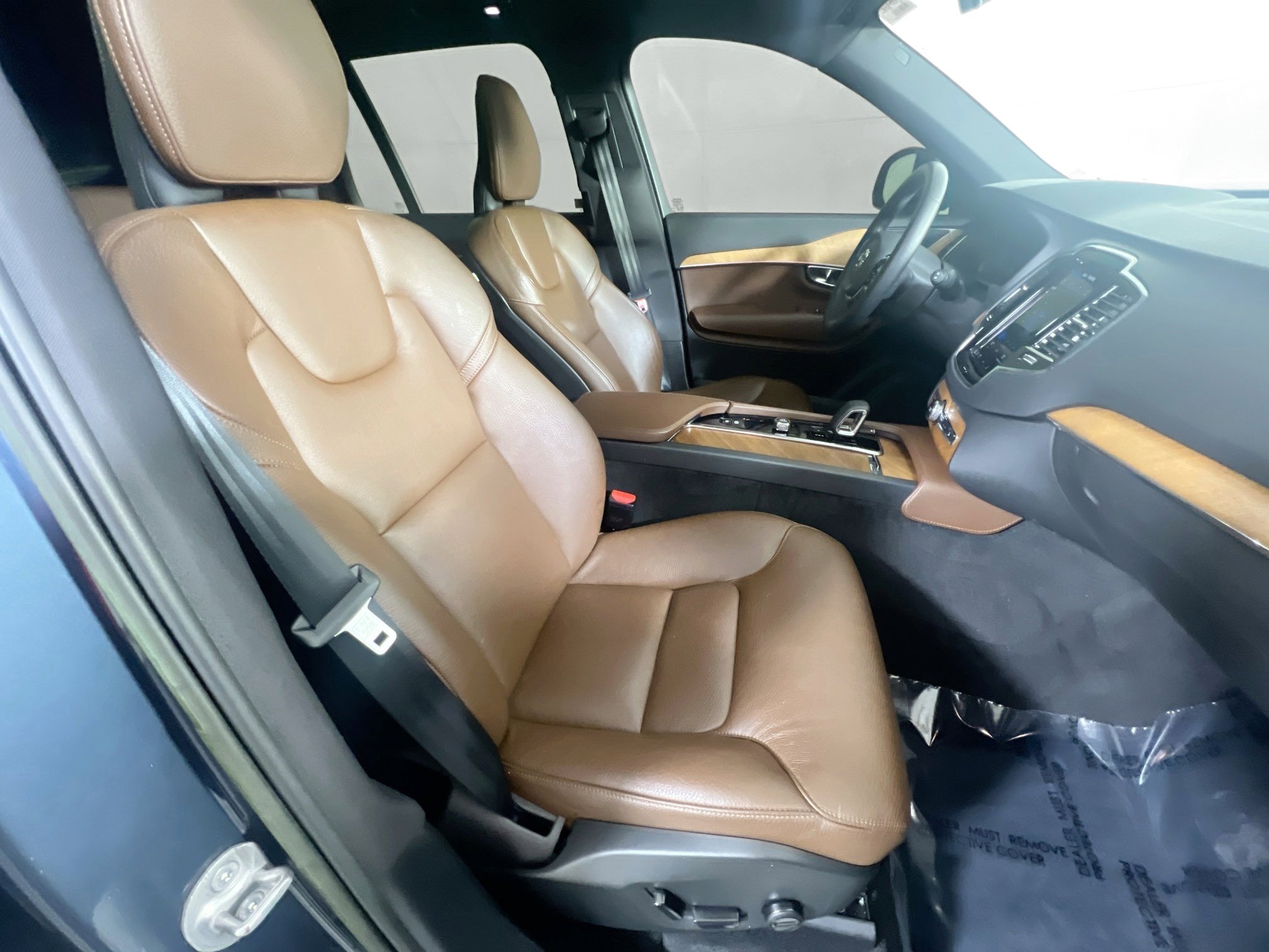 Used 2023 Volvo XC90 B6 Plus w/ Protection Package Premier image 30