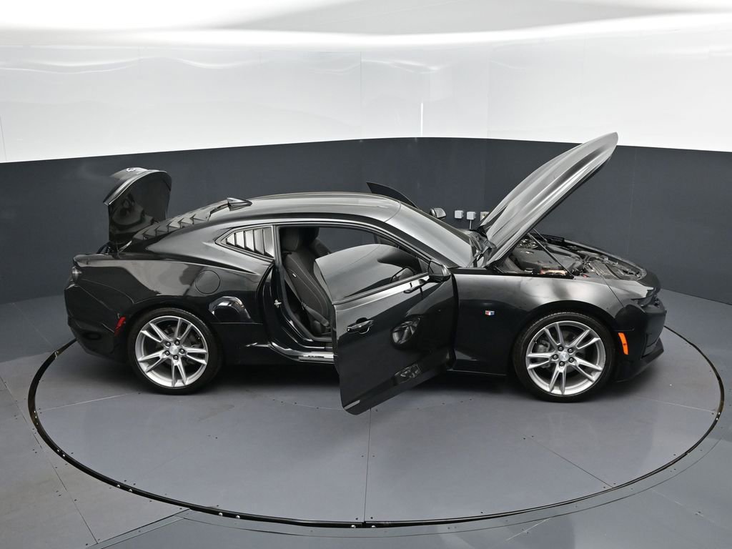 Used 2021 Chevrolet Camaro LT w/ RS Package image 48