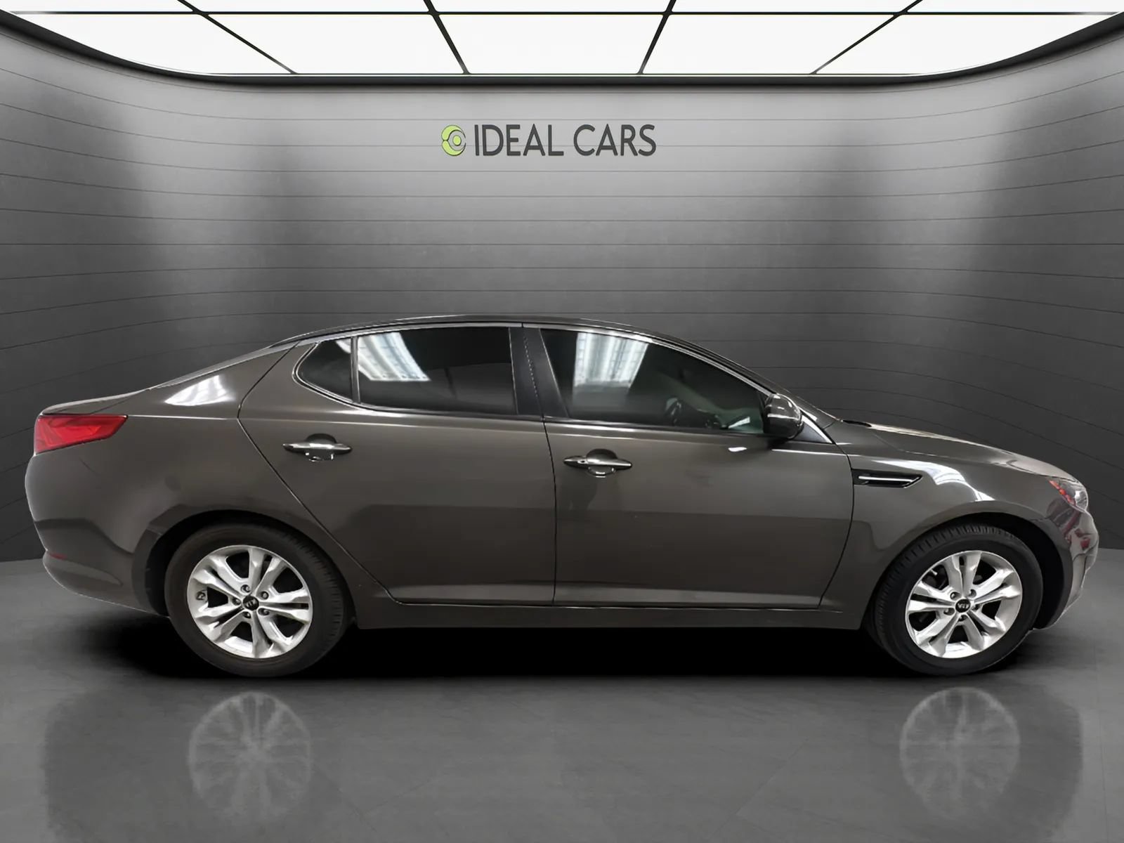Used 2011 Kia Optima EX FWD image 4