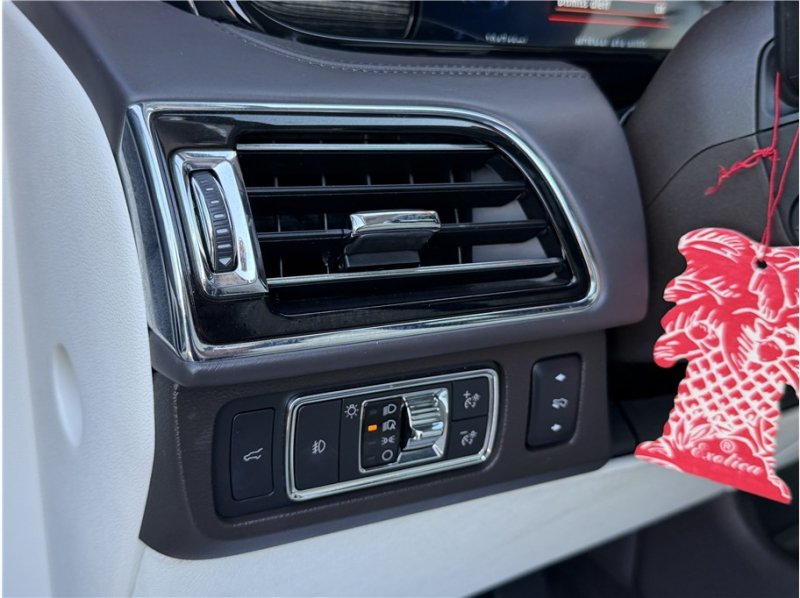 Used 2022 Lincoln Navigator Black Label AWD/4WD image 42