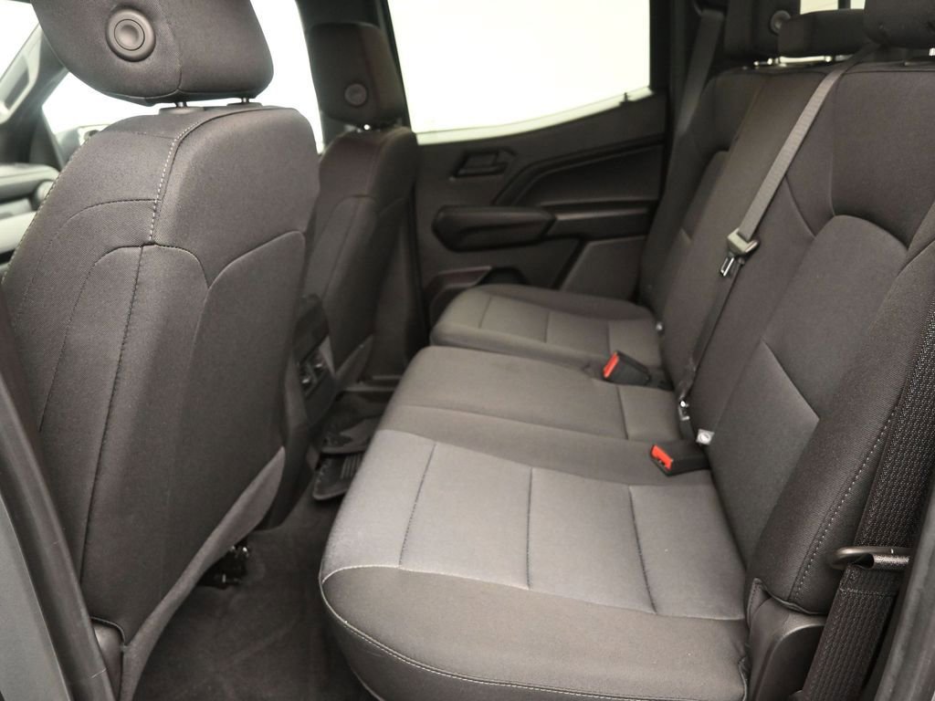 Used 2025 Chevrolet Colorado Trail Boss image 14