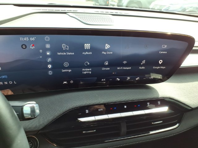 Used 2025 Buick Enclave Preferred FWD image 32