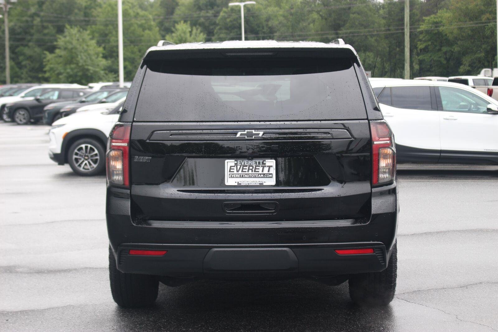 Used 2024 Chevrolet Tahoe Z71 w/ Luxury Package AWD/4WD image 6